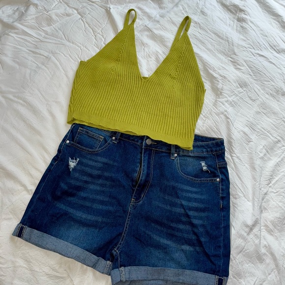 Crop top for sale - Picture 1 of 4